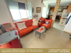 Casa Laterale con 2 Unità