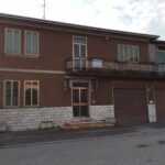 Immobile Con Abitazione E Laboratorio