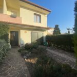 Villetta A Schiera