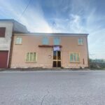 Casa Accostata Laterale
