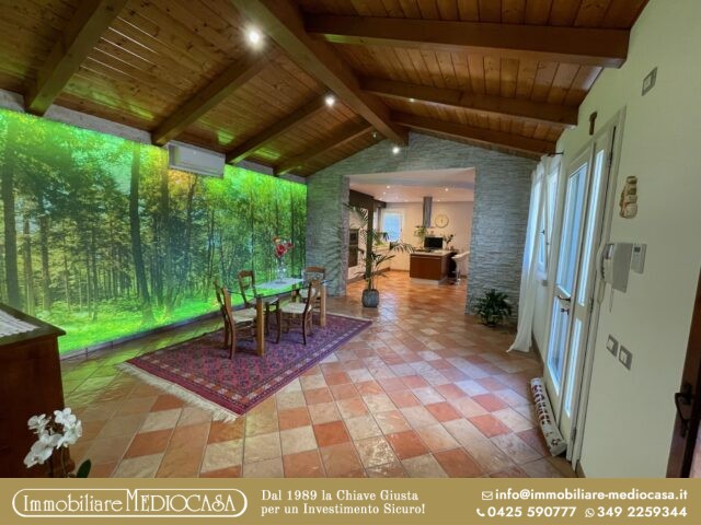 Villa Singola con ampio giardino
