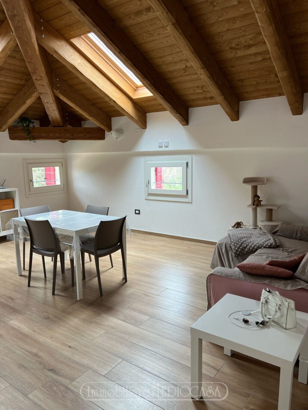 PHOTO-2025-03-14-15-00-42