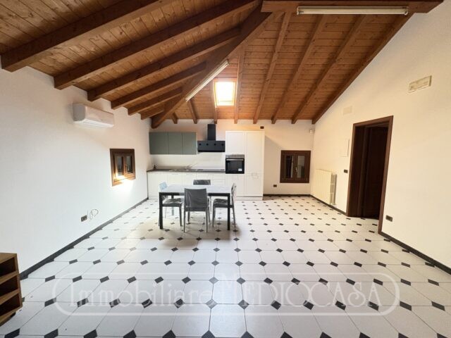 Attico in contesto residenziale esclusivo