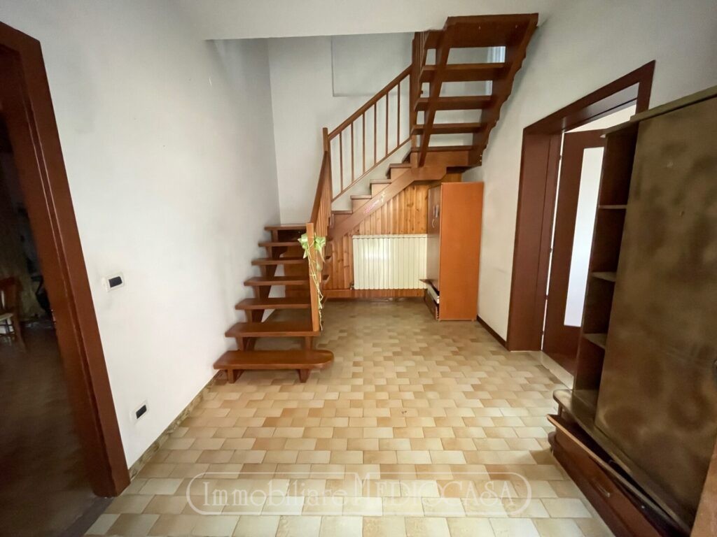 Casa Accostata In Centro