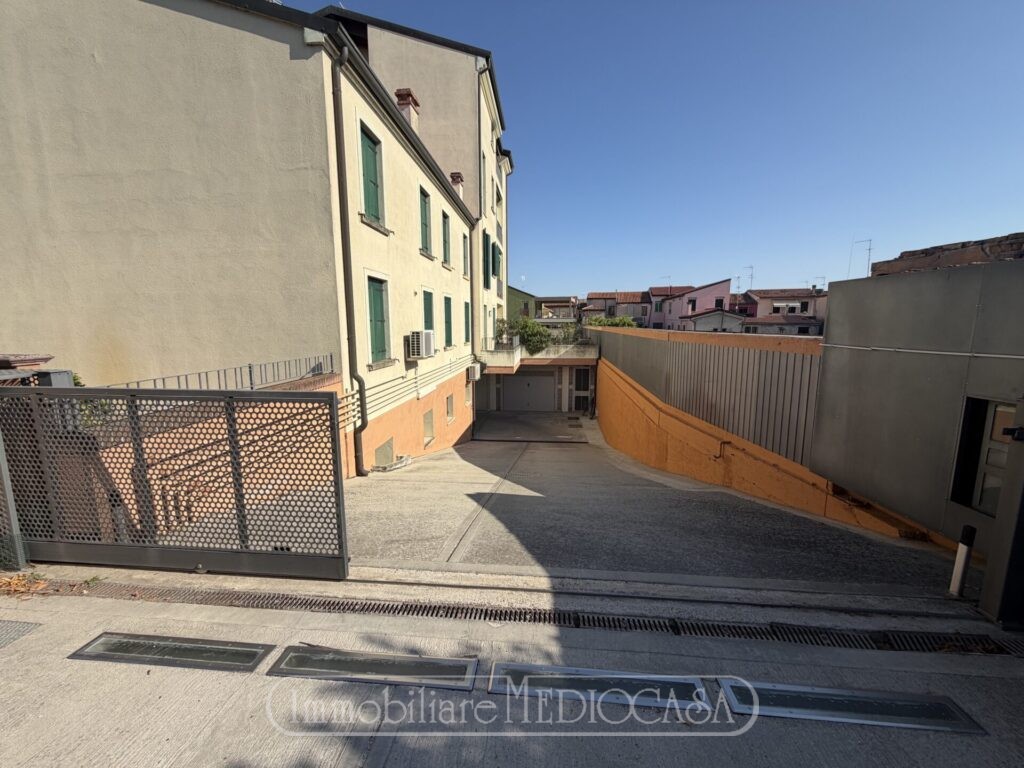 Garage In Affitto – Varie Metrature