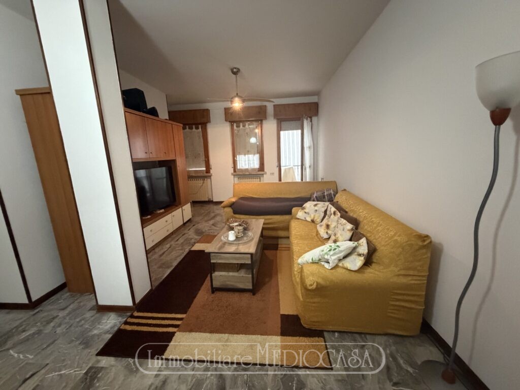 Appartamento Con Garage E Terrazzo